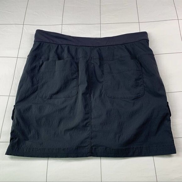 Athleta Trekkie Gray Cargo Skort Skirt 2 - Picture 3 of 7